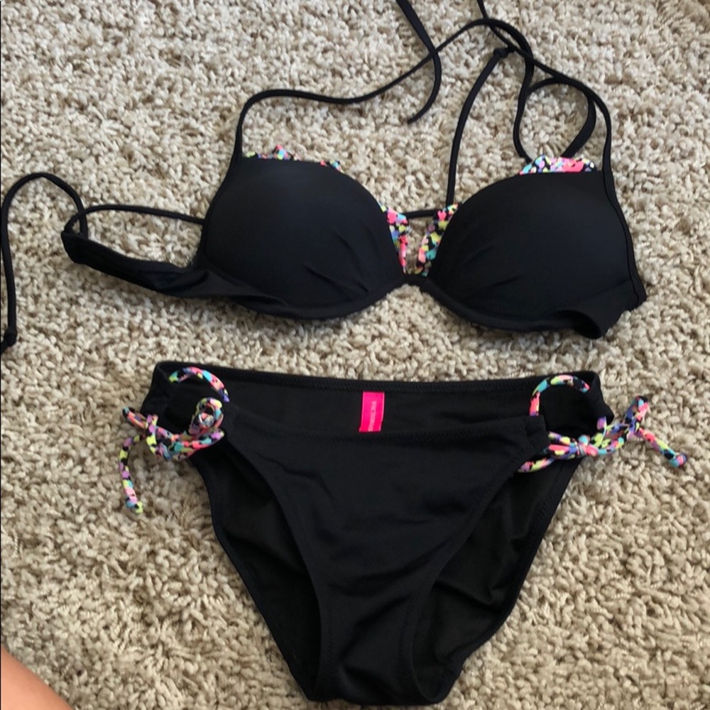 black victoria’s secret bikini
